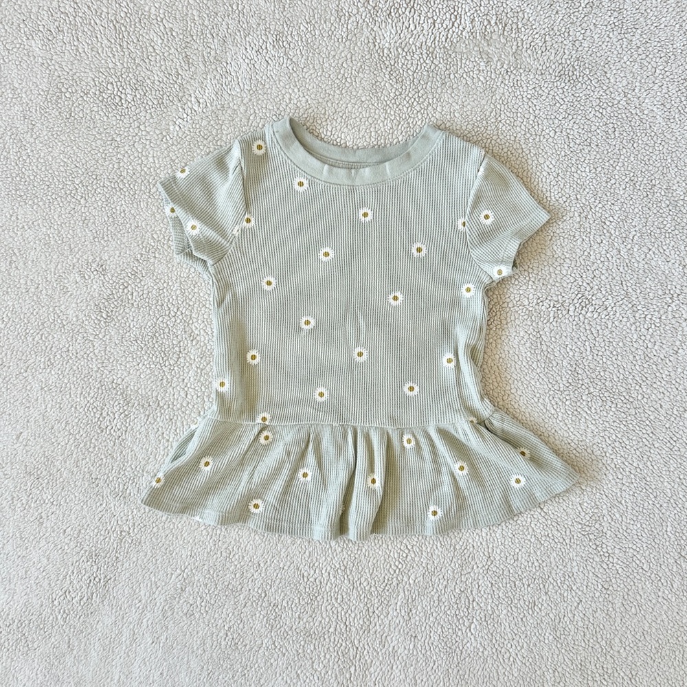 Cat & Jack Short Sleeve Peplum Shirt, Size 4T
